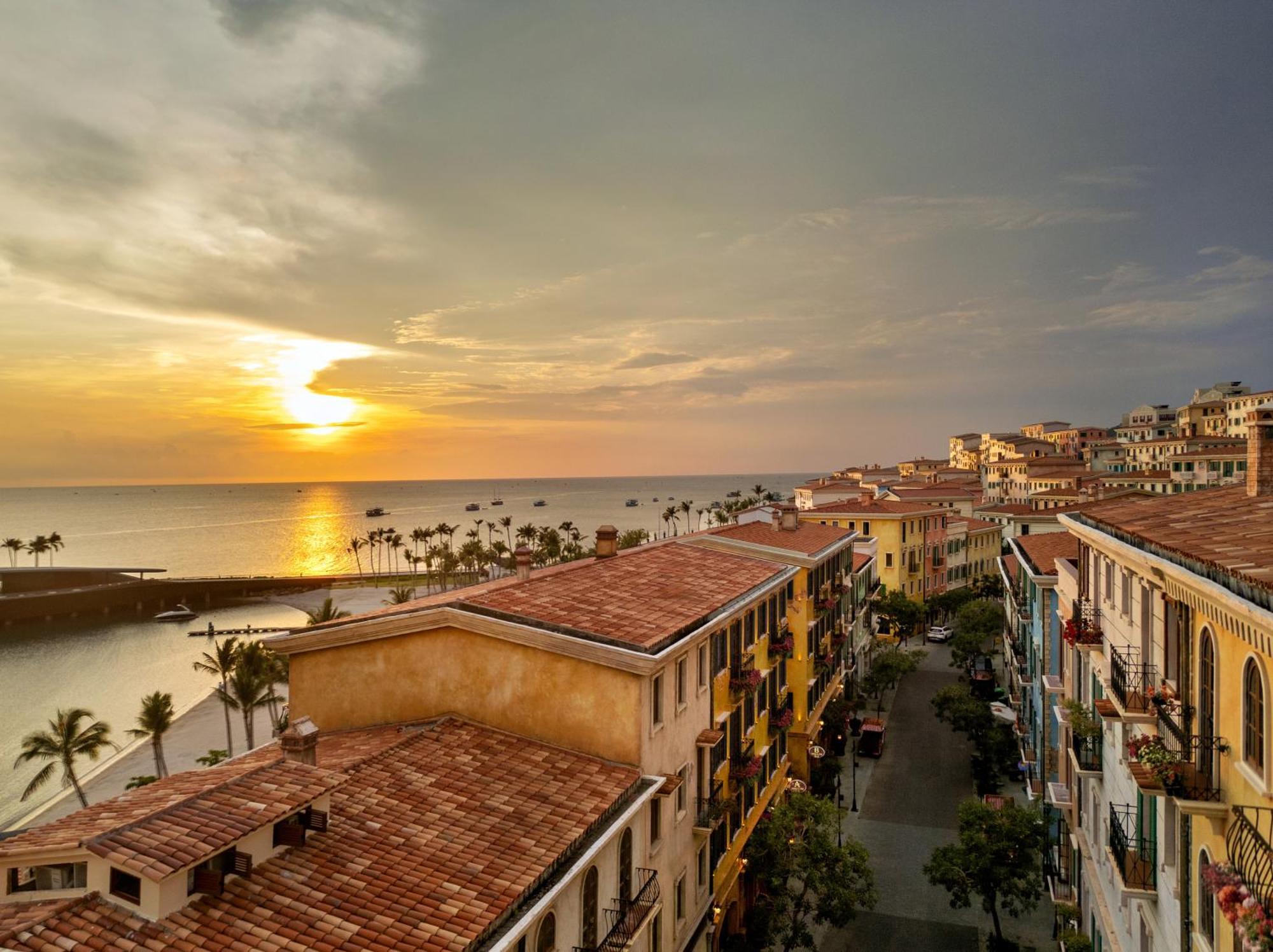 Venice Hotel Phu Quoc - Free Airport Shuttle & Sunset Town Tour Exterior photo