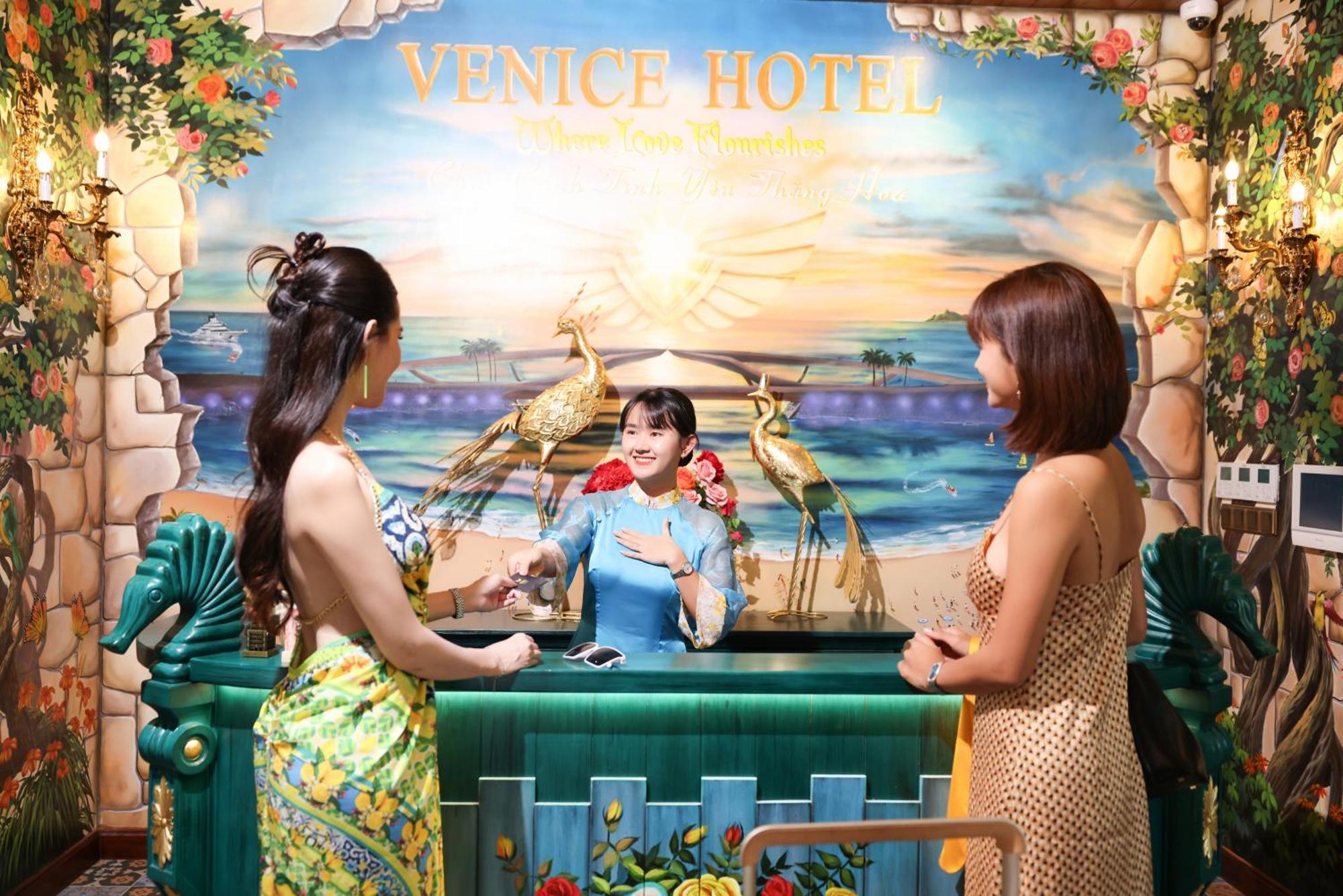 Venice Hotel Phu Quoc - Free Airport Shuttle & Sunset Town Tour Exterior photo